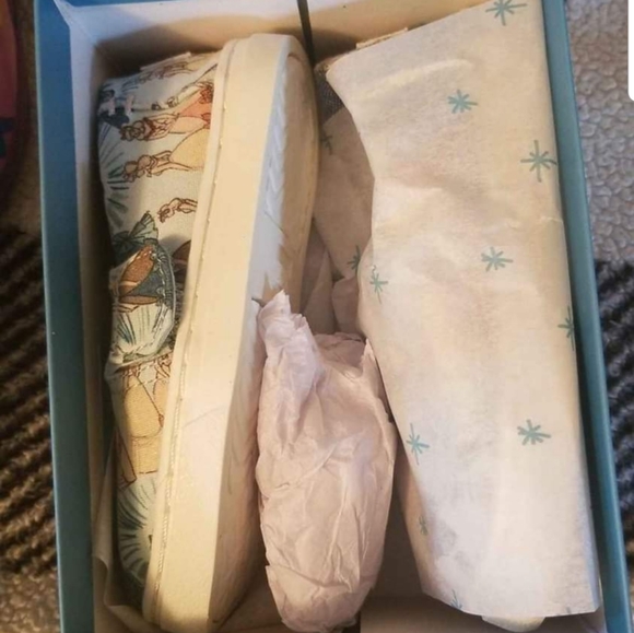 Disney Toddler Toms - Picture 2 of 4